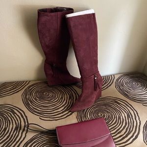 Nine W. burgundy suede boots